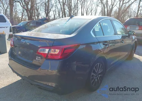 2018 Subaru Legacy 2.5I Premium z USA, uszkodzony, nr VIN 4S3BNAH61J3013199